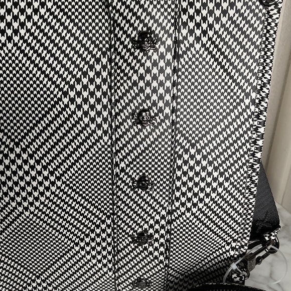 Betsy Johnson Black&White houndstooth ☠️ skull tote,purse,bag,coinpurse,keychain - Picture 11 of 13